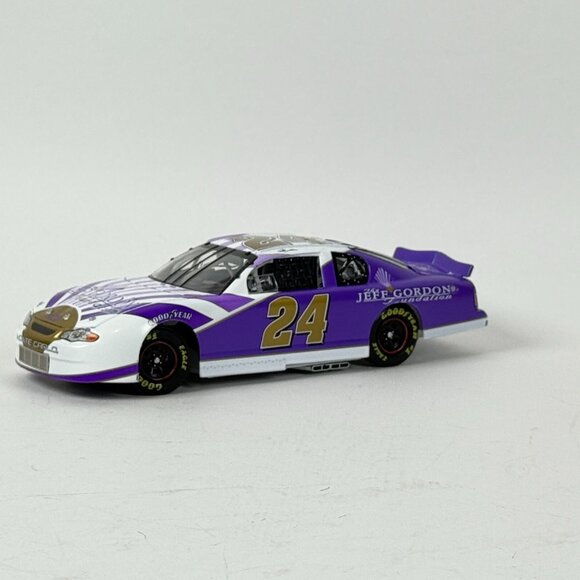 Action Jeff Gordon Foundation #24 Monte Carlo Diecast 1:24 Scale Racing Car - Picture 5 of 10
